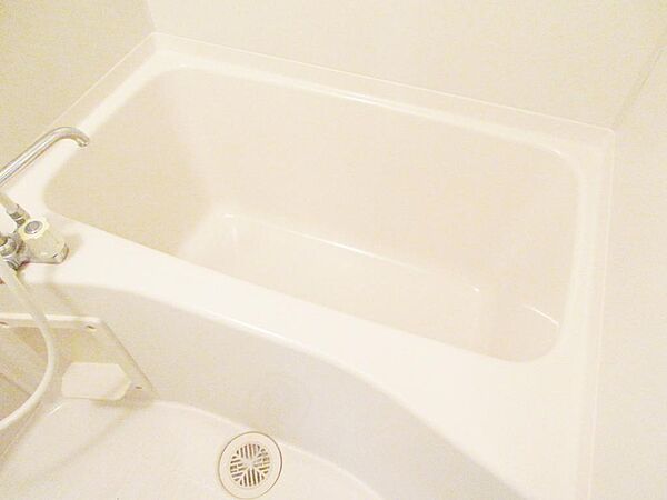 画像12:ユックリ浸かれるお風呂です