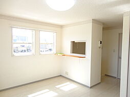 イーストヒルズ 3階1Kのリビング/ダイニング