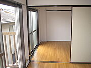 洋室６帖より４．５帖を見て