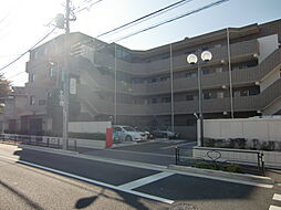 シャンベール六義園・駐車場