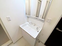 [洗面] 三面鏡付洗面化粧台、シャワー水栓
