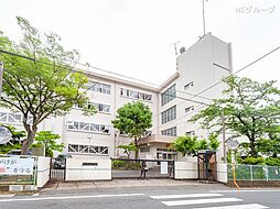 [周辺] 中学校 320m 松戸市立第三中学校