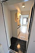 玄関から見たお部屋。