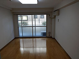 アーベインパピルス-II １０２ 1階1Kのリビング/ダイニング