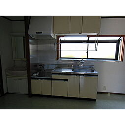 スペースシルキーナ 3-205 2階2DKの室内