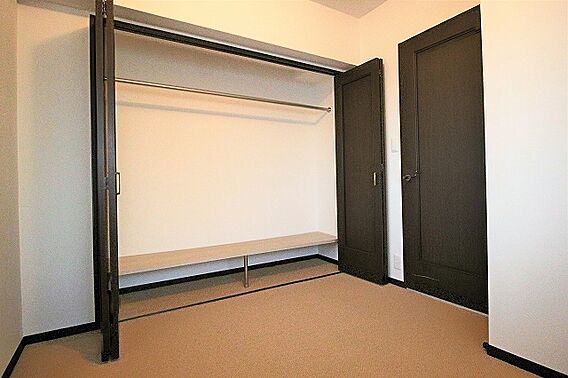 洋室は２部屋と...