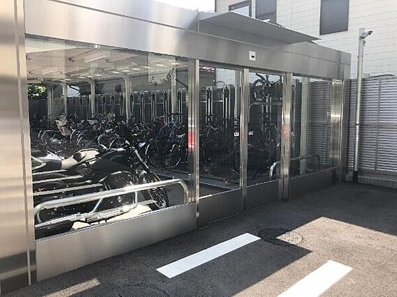 駐輪場・バイク...