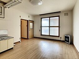 コーポ春 203 2階2DKのリビング/ダイニング