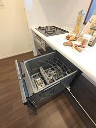 [キッチン] 奥様に嬉しい食洗機付き。食後はゆっくりとできますね。
