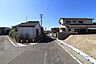 外観：前面道路含む現地写真