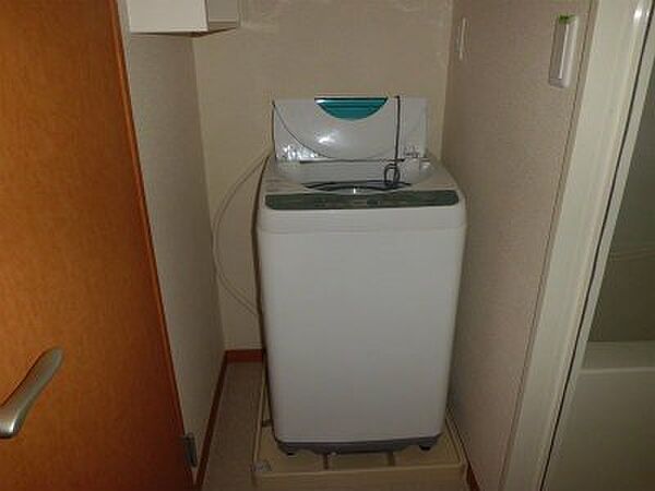 画像10:全自動洗濯機付。