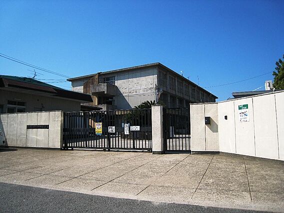 田口山小学校　...
