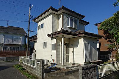 外観:周辺は緑多く静かな住環境 外観:周辺は緑多く静かな住環境