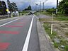 外観：前面道路含む現地写真