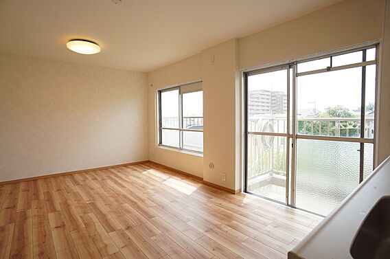 キッチン前より...