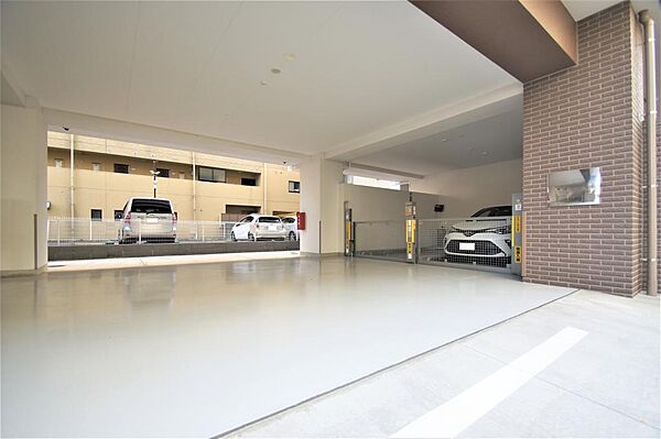 画像28:敷地内機械式駐車場、空き状況要確認。
