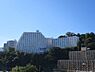 その他：マンションを東側から撮影。世帯数は400世帯を超える、大型マンションになります。