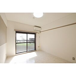 ラフォーレ八木山 102 1階1Kのリビング/ダイニング