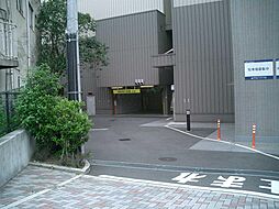 横浜駅前駐車場