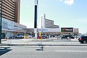 マルショク東駅店（731m）