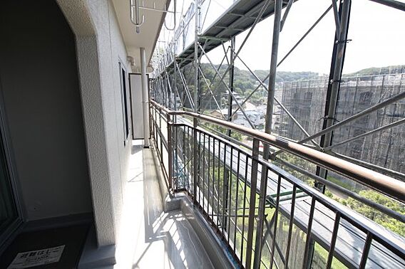 北側、南側の両...