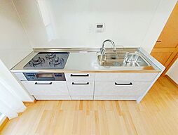 [キッチン] 新規システムキッチンに交換済み！収納もばっちりです♪