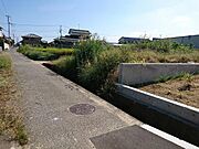 北東側：２項道路