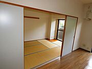 東向きの和室