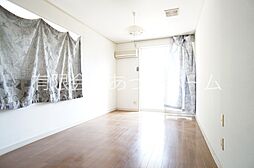 パルシャインβ 1-A 1階1Kのリビング/ダイニング