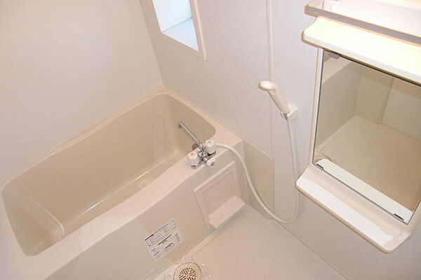 apartment 栃木県栃木市岩舟町和泉
岩舟町和泉の賃貸情報を見る
物件地図