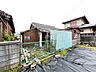 外観：上物が２つあります。　木造平屋建て、建築年月日不詳です。