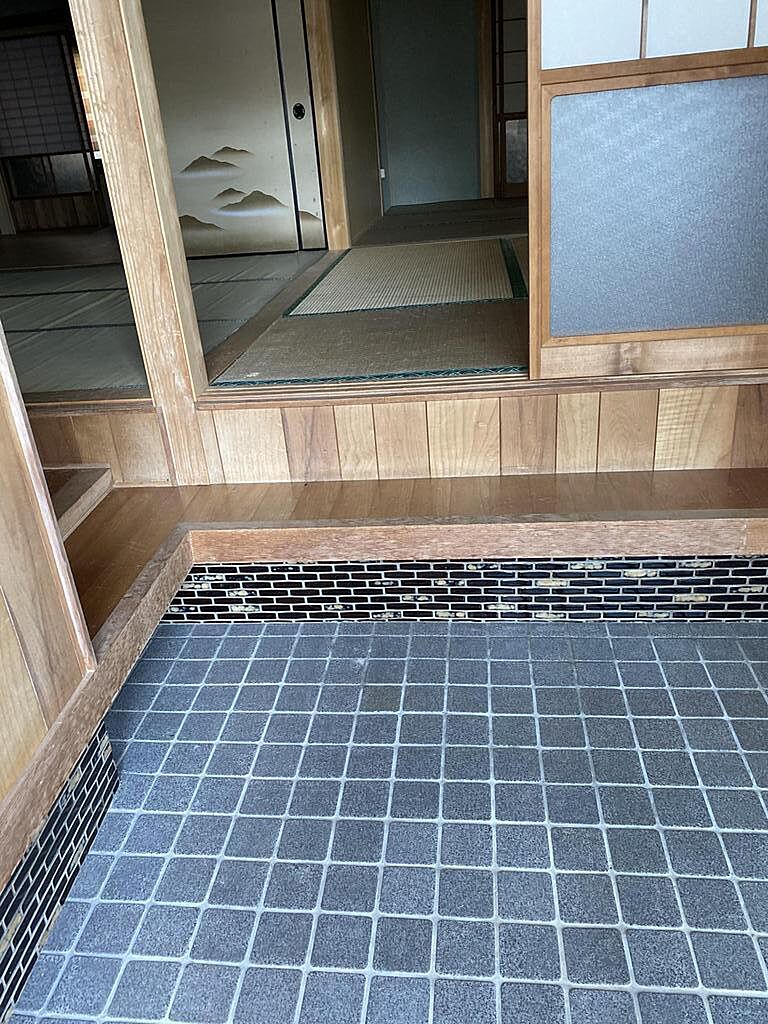 detached 大分県佐伯市鶴見大字地松浦591