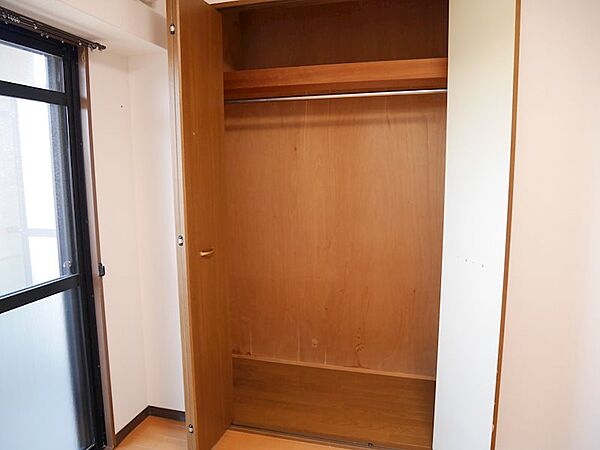 画像3:写真は同タイプの別のお部屋のものを使っております。