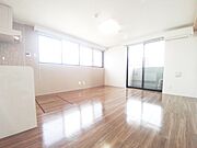 床暖房付、２面採光で明るくゆったり１２．５帖の広いＬＤＫ
