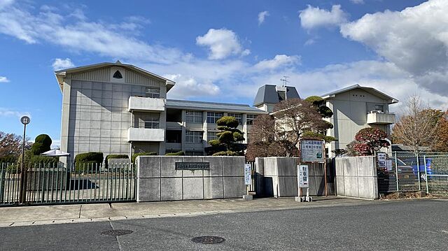 ホームズ 片岡台売土地 北葛城郡上牧町 ｊｒ関西本線 王寺駅 バス10分 片岡台１丁目下車 徒歩2分の土地 物件番号