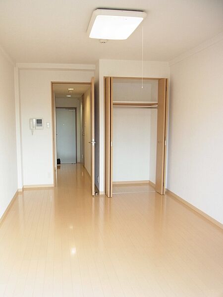シャンブルドゥオリオール 2階 | 東京都渋谷区初台 賃貸マンション 居間