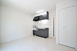 ソレイユE・II 2階ワンルームのリビング/ダイニング