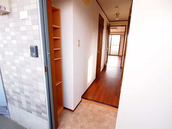 和光第2ビル 3階 | 千葉県千葉市緑区あすみが丘 賃貸マンション 玄関