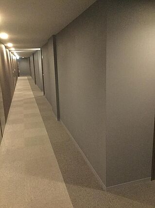 エレベーターを...