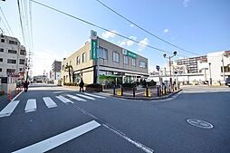 [周辺] 埼玉りそな銀行新狭山支店 489m