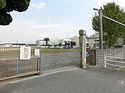 直方市立直方第三中学校(1、300m)