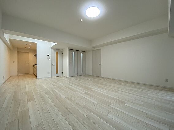 リビング/ダイ...