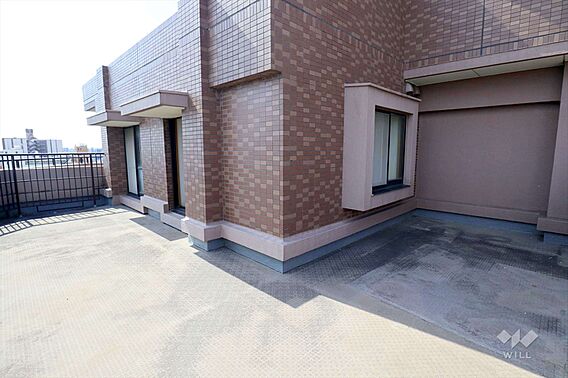 ルーフバルコニ...