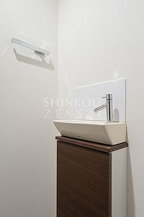 トイレ手洗いカ...