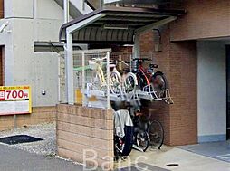 [その他] 自転車の劣化が抑えられる、嬉しい屋根付き駐輪場です。