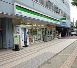 [周辺] ファミリーマート 鈴木高島町店（118m）