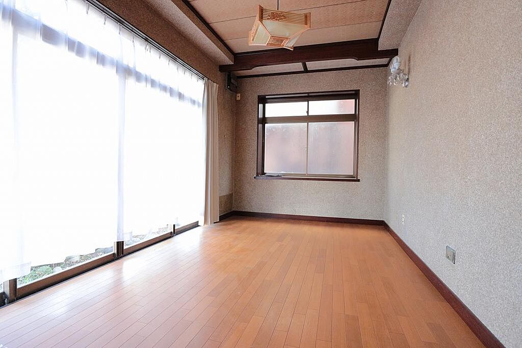detached 富山県高岡市戸出町6丁目10-10