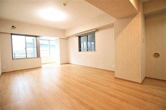 2面採光の明る...