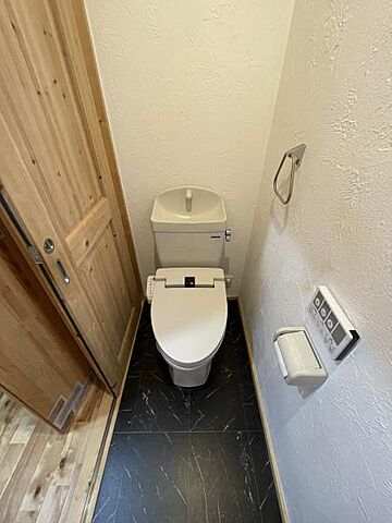 トイレ 彦根市西今町