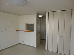 イーストヒルズ 2階1Kのリビング/ダイニング